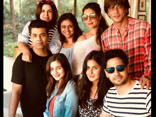 Gauri With SRK & Others
