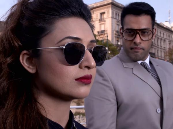 9. Ishita With Ashok