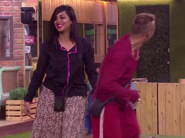 Akash Asks Arshi To Reveal More! Akash Asks Arshi To Reveal More!