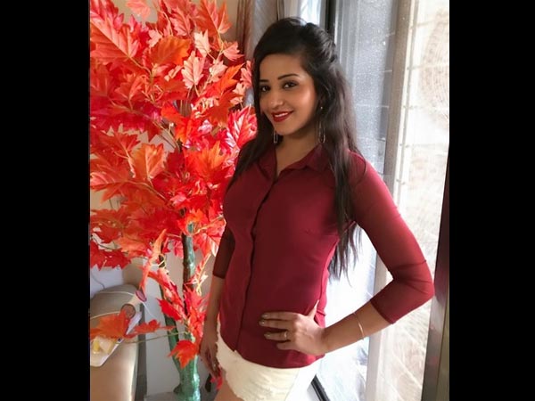 Monalisa Says It’s A FAKE Account!