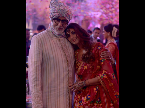 Big B With Shweta Bachchan 