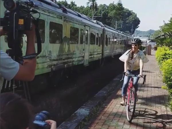 Happy Girl Happy Girl