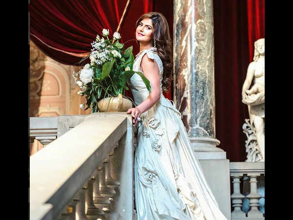 Few Kisses Don't Make A Film Vulgar