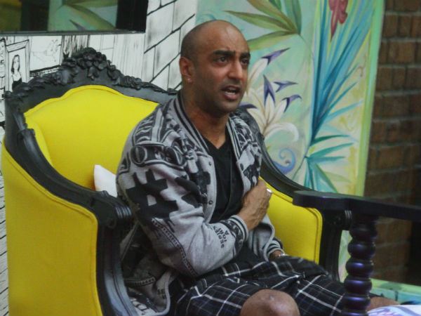 Akash Wants Puneesh To Vote For Him Akash Wants Puneesh To Vote For Him