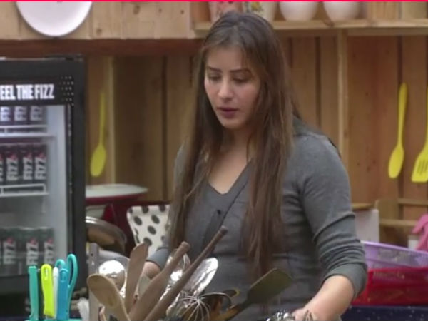 Shilpa Shares At Arshi! Shilpa Shares At Arshi!