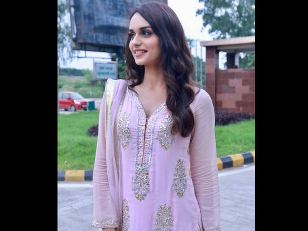 Manushi To Promote Menstrual Hygiene 