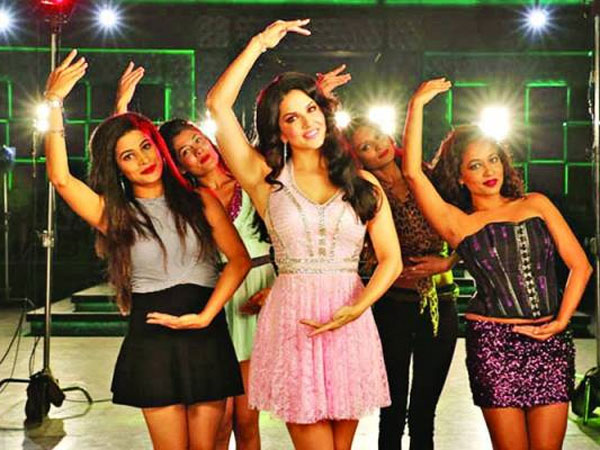 Performance Of Sunny Leone & Arbaaz Khan