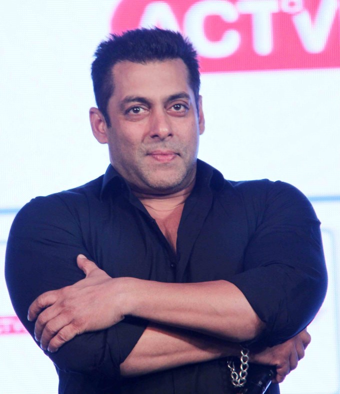 Kangana Called Salman, Desperate 