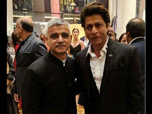 A Dapper Looking SRK A Dapper Looking SRK