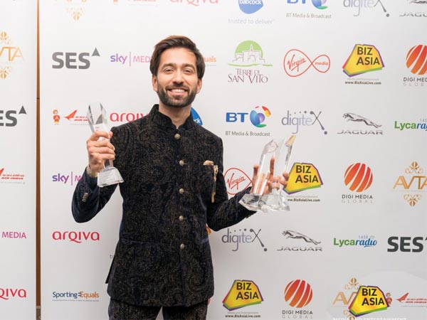 Nakuul & Surbhi Bag Awards