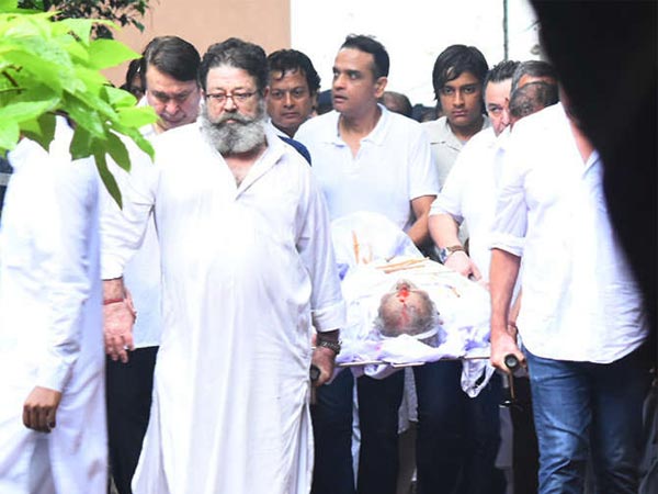 Funeral In Mumbai
