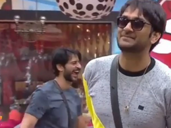 Vikas Turns Quiz Master! Vikas Turns Quiz Master!