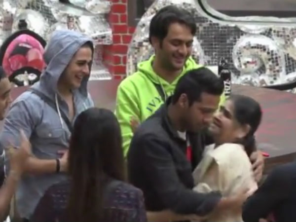 Bigg Boss 11 Statue Task