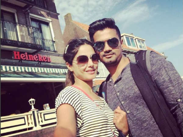 Rocky Wanted To Bring Smile On Hina’s Face!