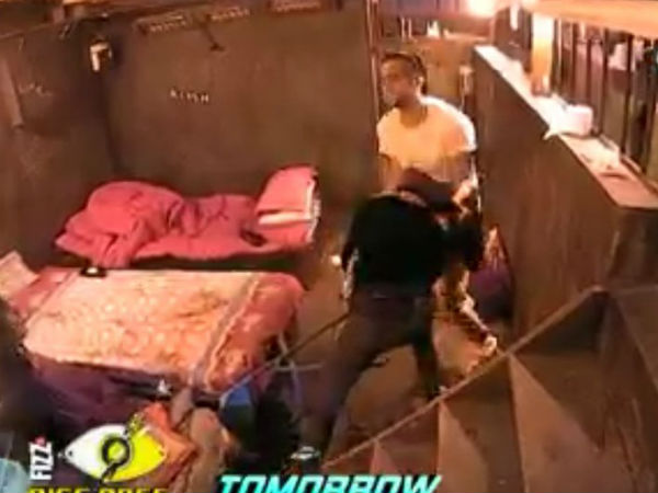 Akash & Vikas Get Into A Physical Fight Akash & Vikas Get Into A Physical Fight