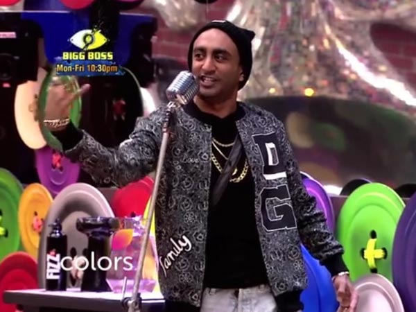 Akash Mimics Hina