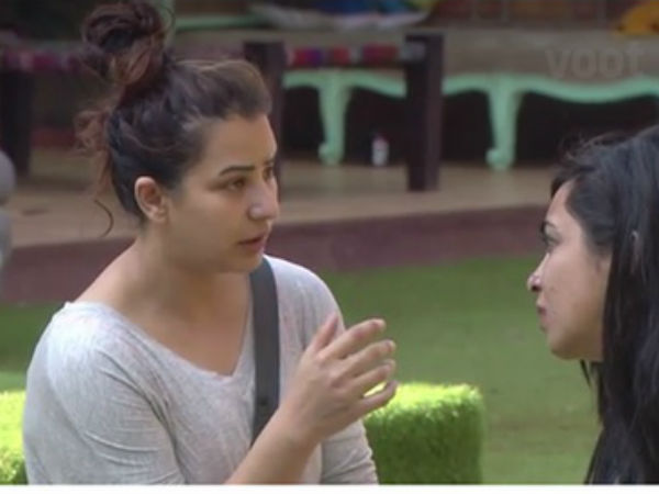 Shilpa Stopped Arshi From Insulting Hina Shilpa Stopped Arshi From Insulting Hina