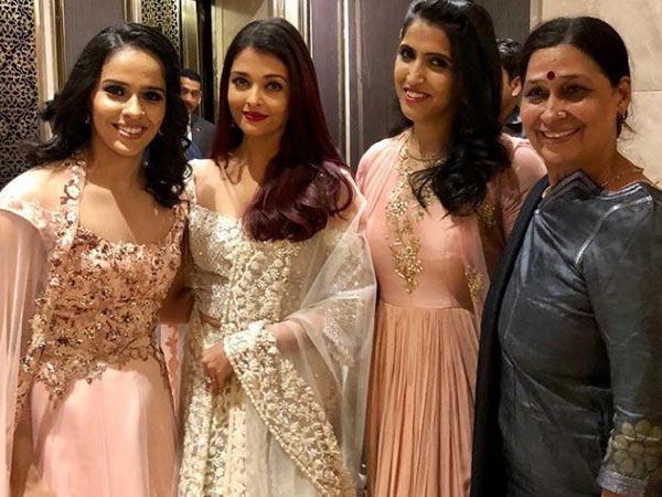 Aishwarya With Saina Aishwarya With Saina
