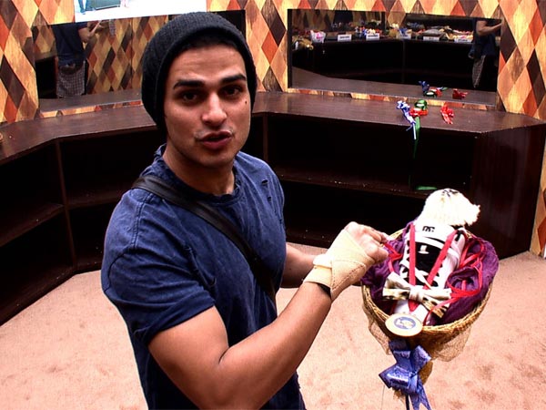 Akash & Priyank’s Gifts