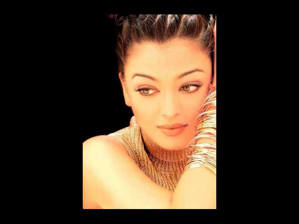 Guys Would Stand Outside Our College Gates For Aishwarya