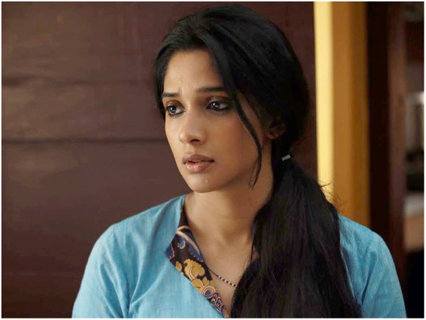 Nyla Usha As Effymol