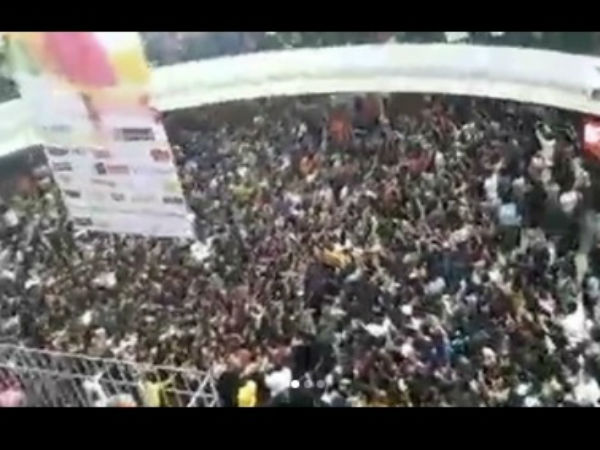 Total Chaos At The Mall! Total Chaos At The Mall!