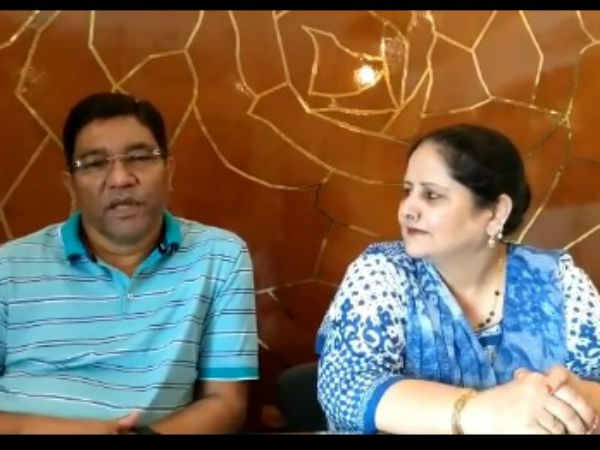 Hina’s Parents Appeals Fans To Vote For Hina Hina’s Parents Appeals Fans To Vote For Hina