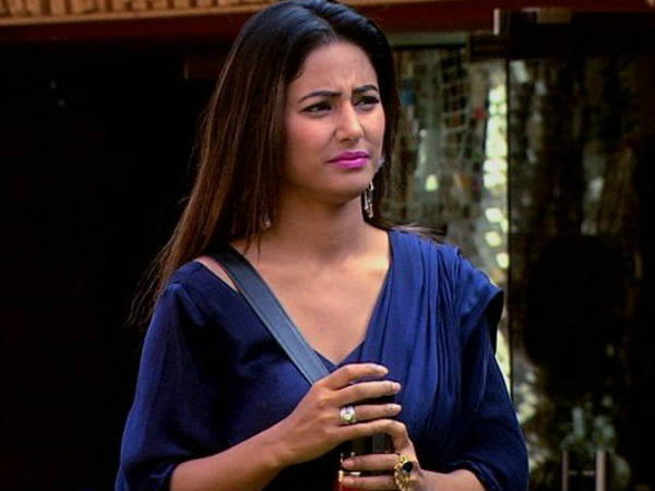 Hina Got Her Own Vanity Van, Which Was Luxurious! 