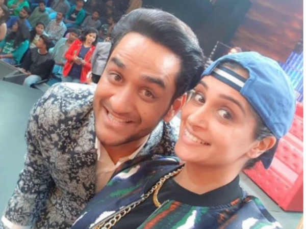 Dipika Mimics Akash! Dipika Mimics Akash!