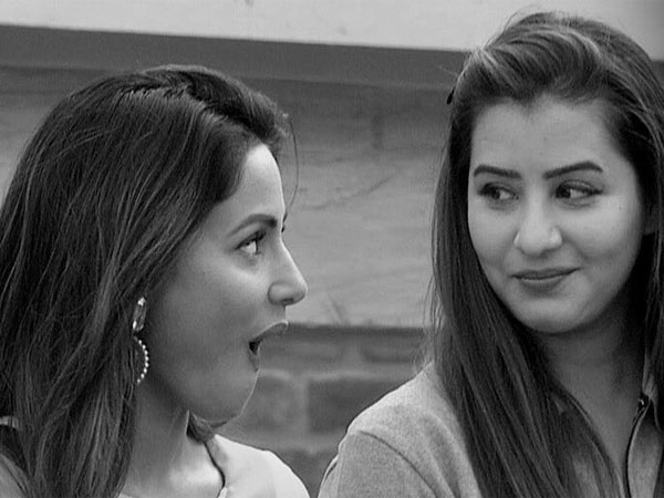 Shilpa DOESN’T Want To Invite Hina To Her Party!