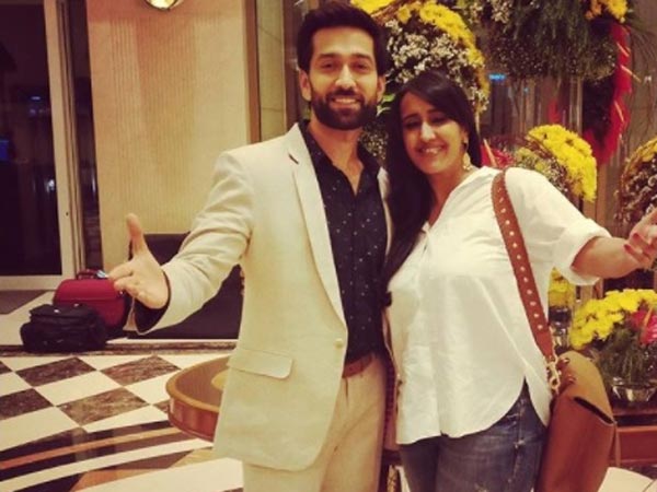 Gul Khan Praises Ishqbaaz Team