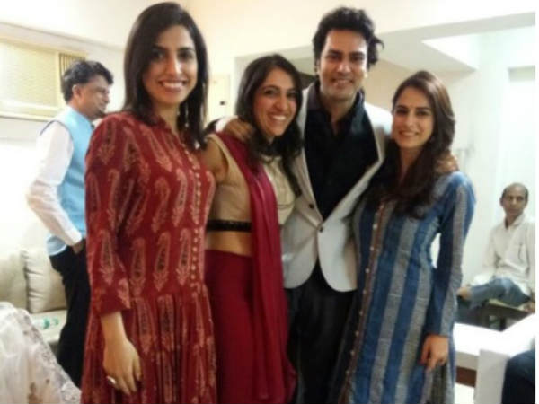 Kashmira Irani Kashmira Irani