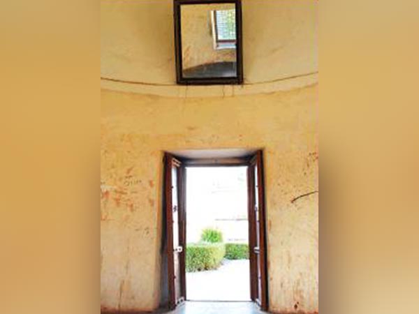 Alauddin Saw Rani Padmini's Reflection In A Mirror