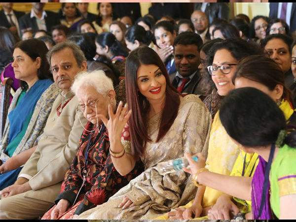 It Was Indeed One Iconic Moment For Mrs Bachchan It Was Indeed One Iconic Moment For Mrs Bachchan