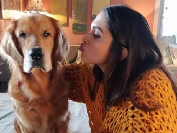 Deepika Padukone & Cute Doggy