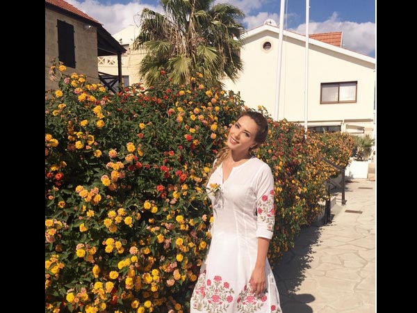 Iulia Accepts Salman Does Guide Her About Handling Media