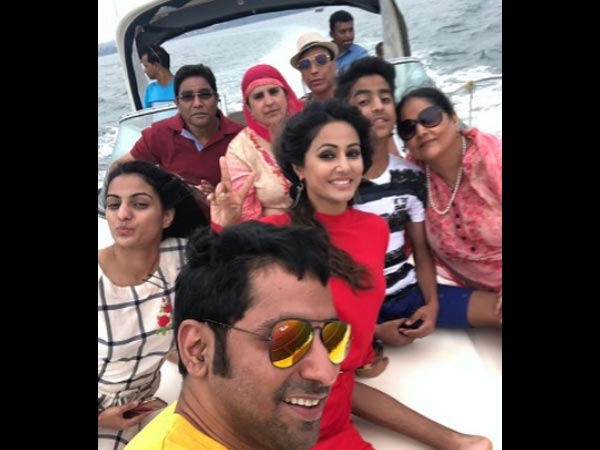 It’s Family Time For Hina Khan