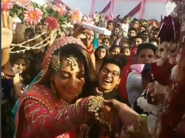 2000 People Came Last Night!