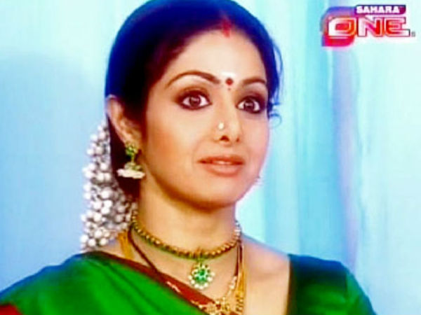 Hina Khan & Mouni Roy