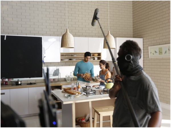 Mohit Suri & Sidharth Malhotra's Collaboration Surely Inspires Many! #OPPOF5 Sidharth Limited Editio