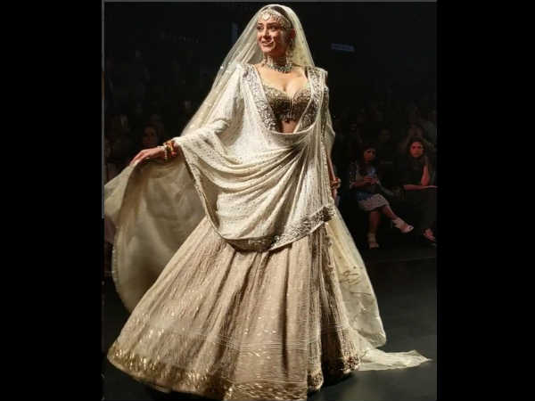 She Feels Blessed For This Reason She Feels Blessed For This Reason