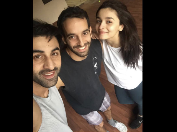 Is Something Really Brewing Between Ranbir & Alia? 
