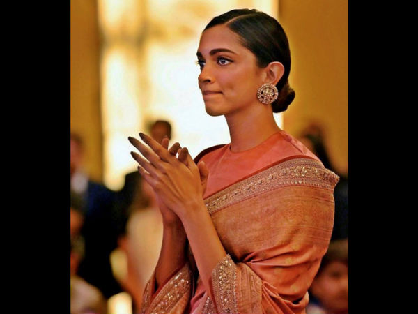 Fans Feel Sonam/Kangana/Katrina Are Unfair Towards Deepika 