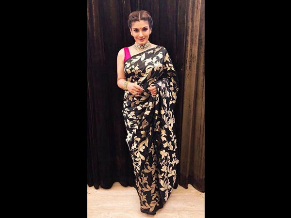 Raveena Hurts Devotees' Sentiments