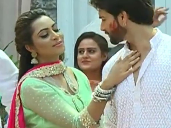 Arshi Khan’s Entry