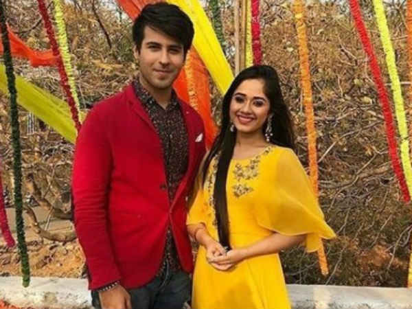 Tu Aashiqui Is Seen By The Family! Tu Aashiqui Is Seen By The Family!