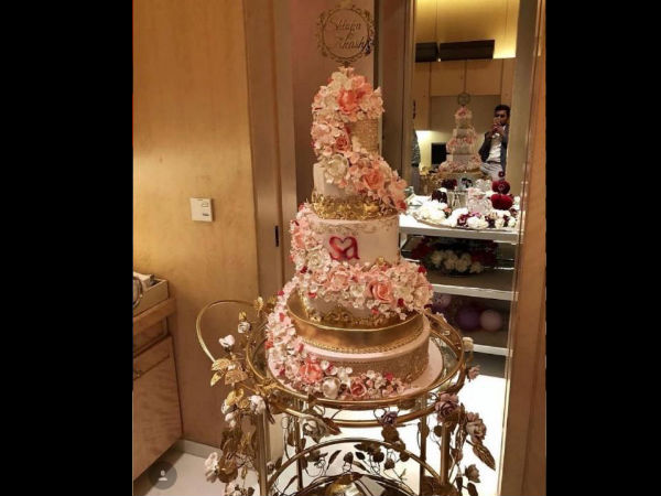 Inside Picture From The Party Inside Picture From The Party