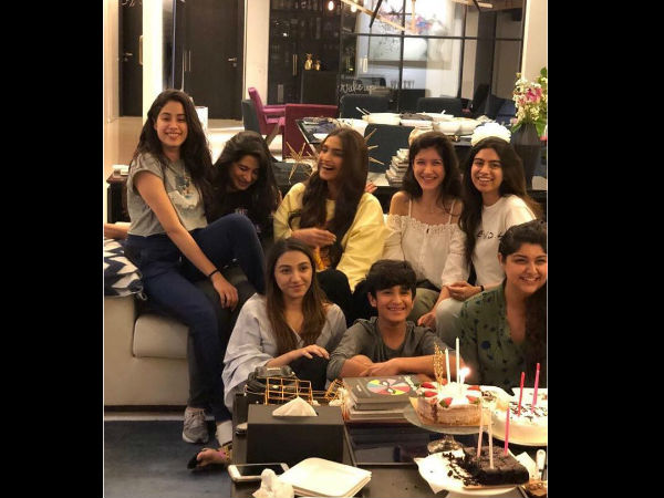 Anshula’s Sweet Gesture Is Worth Praising Anshula’s Sweet Gesture Is Worth Praising