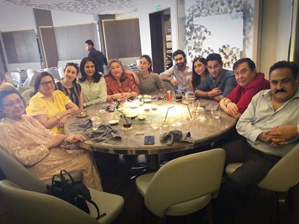  The Kapoors Go Out For Lunch