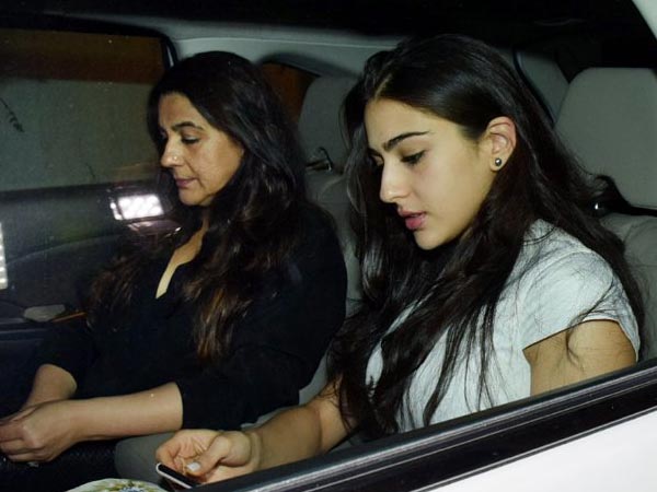 Sara Ali Khan Arrives With Mommy 